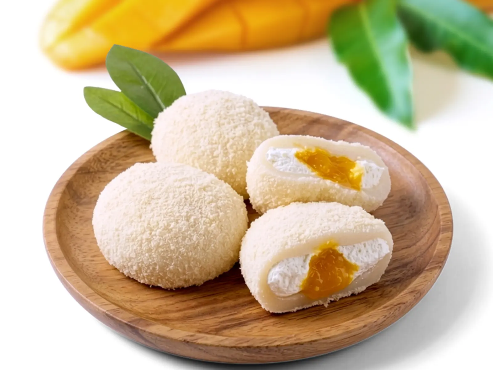 망고 Korean cream rice cake served with mango
