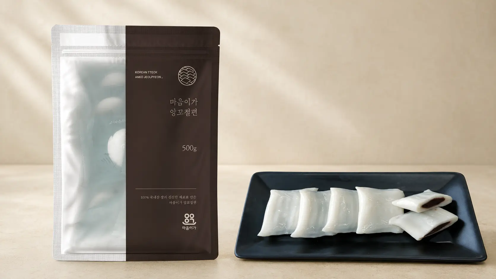 Anko jeolpyeon Korean rice cake pouch and plated product